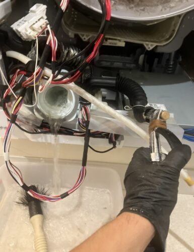 日立ドラム式洗濯機：bd-sx110crの分解クリーニング