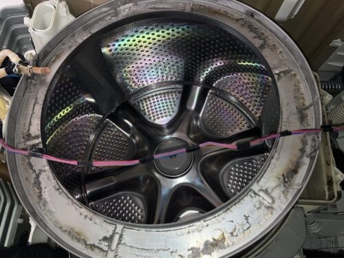 日立ドラム式洗濯機の内部ドラムの汚れ