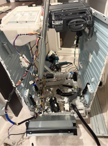 パナソニックLX：ドラムや水槽を外したところ